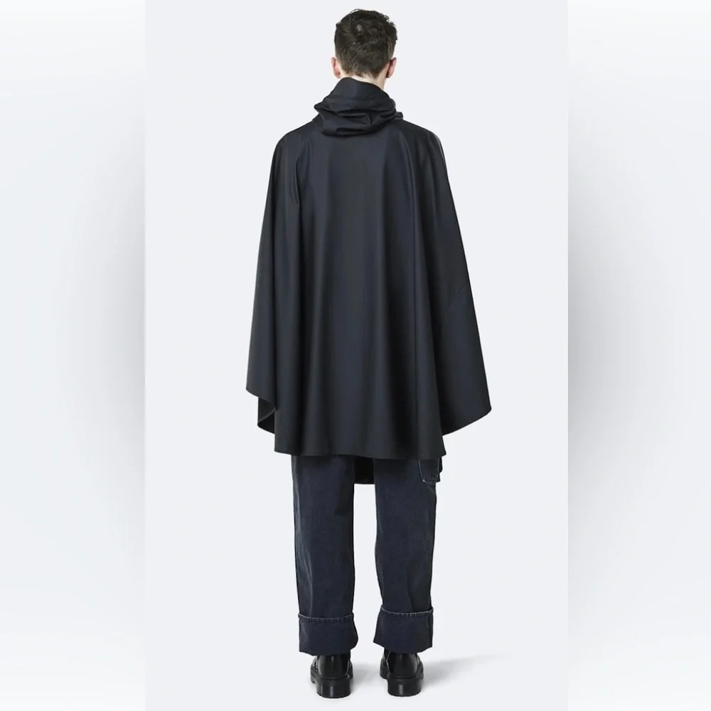 RAINS UNISEX waterproof poncho/cape - Picture 4 of 10
